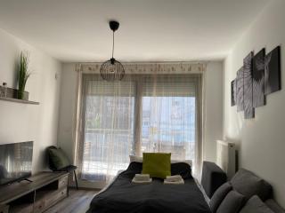 Edison Villa 204 - 5