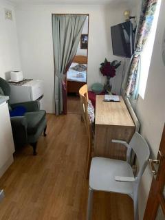 Tranquil 1 bedroom apartment 30 mins to Heathrow - Hanworth - 6