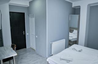 City Hotel Kutaisi - 2