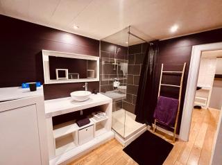 Comme chez toi - 1
