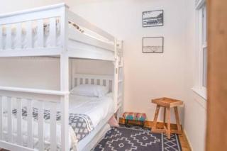 Mt Airy Cottage Walk to Beach - 2