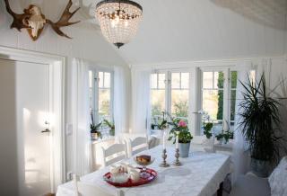 Grandma's cottage - - 9