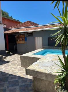 Casa agradável com pequena piscina ! - Águas de Lindóia - 7