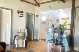 The Beach Hut. St Ives Bay, 5min walk to beach. - Hayle - 3