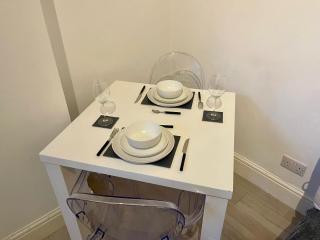 Self Contained 1 Bedroom Duplex - 4