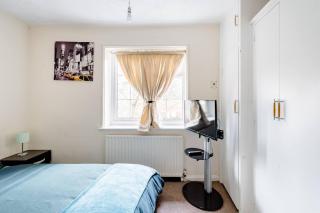 Morden House - Morden - 4