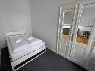 Authentic apartment near the city centre - Wenen - 2
