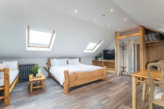 Stable Lodge - Boutique Bed & Breakfast - 4