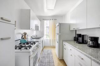 Spacious 2 Bedroom 2 Bathroom Unit Great Location - Los Angeles - 7