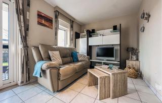 Stunning Home In Koksijde With Kitchen - 8