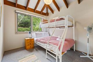 Snowgums on the Lake - Charming 4BR Home l Amazing Lake Views l Balcony - Cataratas de Vitória - 3
