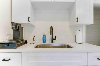 Charming Cottage on Croton #1 - 3