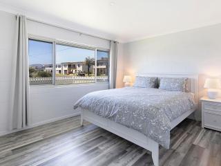 A Little Beach Haven - In the heart of Brooms Head - 3