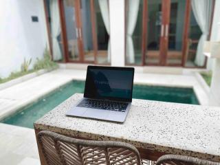 Modern Chic Villa w Private Pool Near Canggu - Kerobokan - 3