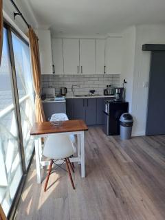 Studio Apartment in Glencairn - Cape Town - 3