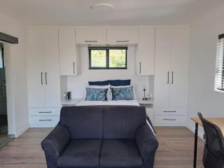 Studio Apartment in Glencairn - Cape Town - 1