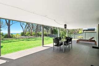 Luxury Beachfront On Collingwood Beach - Vincentia - 4