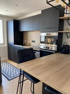 Appartement moderne avec garage et accès métro à 100m - Villeurbanne - 9