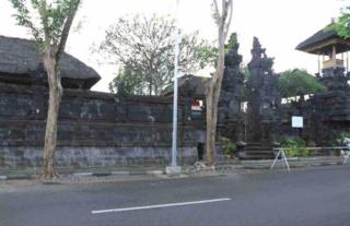 Pili Pili Homestay 6 - Legian - 4