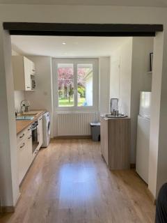 Quartier calme : T2 plain pied avec son jardin - 1