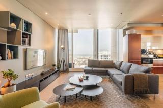 Luxury Retreat, City & Sea Views, Metro Nearby - Dubai - 0