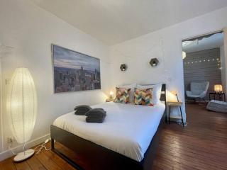 Cocon boisé x Parking by Melrose - 5