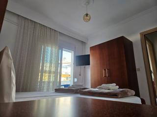 Leonidas Apartments - 2