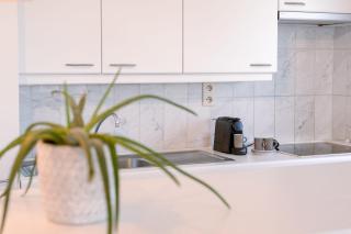 Huswell - Spacious & modern sea view apartment with garage - Oostende - 1