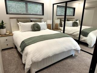 Bluegum Cottage - - 1