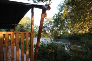 Luxe safaritent aan het water - Recreatiepark de Uilenburg - Sneek - Friesland - 3