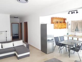 Vadim 2 brooms apartment - Perea - 2