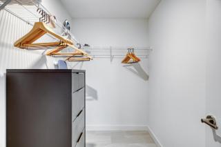 Wynwood 1br w gym pool wd nr shops bars MIA-34 - 1