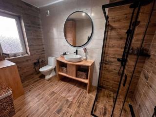 FRIENDS HOUSE - Ізки 33 - 5