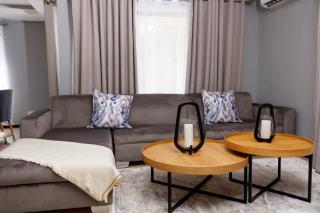 Uptown Apartments - Garden Pavillion - 2