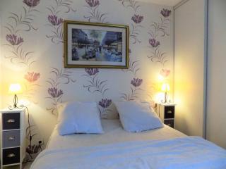 Royan - APPARTEMENT au COEUR du CENTRE-VILLE - PLAGE à SEULEMENT 200m - 1