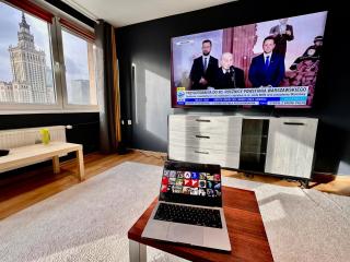 VIEW 3 fast WiFi 1Gbs 85'TV AmazonTV HBO Disney+ - Warsaw - 0