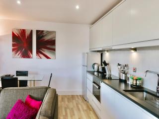 Your Space Apartments - Eden House - 1