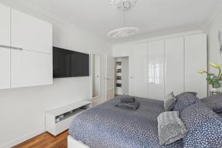 Élégance parisienne près des Champs-Élysées - Paris - 3