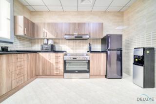 Best Deal, Classy 4BR Villa with Pool & Ocean Views by Deluxe Holiday Homes - 7