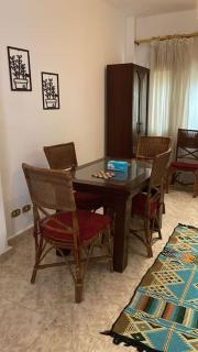 Charming 2BR Townhouse (1023) - Sheikh Zayed - 2