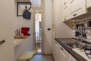 GuestHost - Termini Live Laugh & Love Apartment - Rom - 3