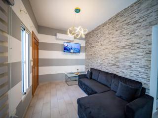 8br Private Villa In Sosa - 2 Mins From Nightlife - 1