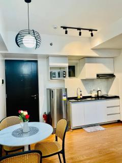 Centrio Tower condominium - 8