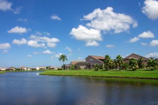 Sunny Private Pool with Nature View to Rear - Quiet Community - Nr Disney - 9