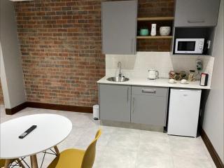 StaySure Guesthouse - Alberton - 8