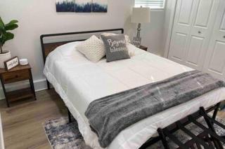 Country Charmer Single Story Cottage Pet Friendly - Loomis - 7