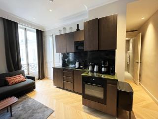 141 - Urban Beautiful Flat near Champs-Elysees - 5