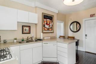 Studio w King Bed Walking distance to Beach & Shops - Michigan City - 2