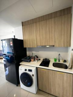 LS Tropicana 218*Sea View*1BR*Georgetown*King Bed - George Town - 3