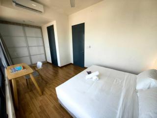 LS Tropicana 218*Sea View*1BR*Georgetown*King Bed - George Town - 1